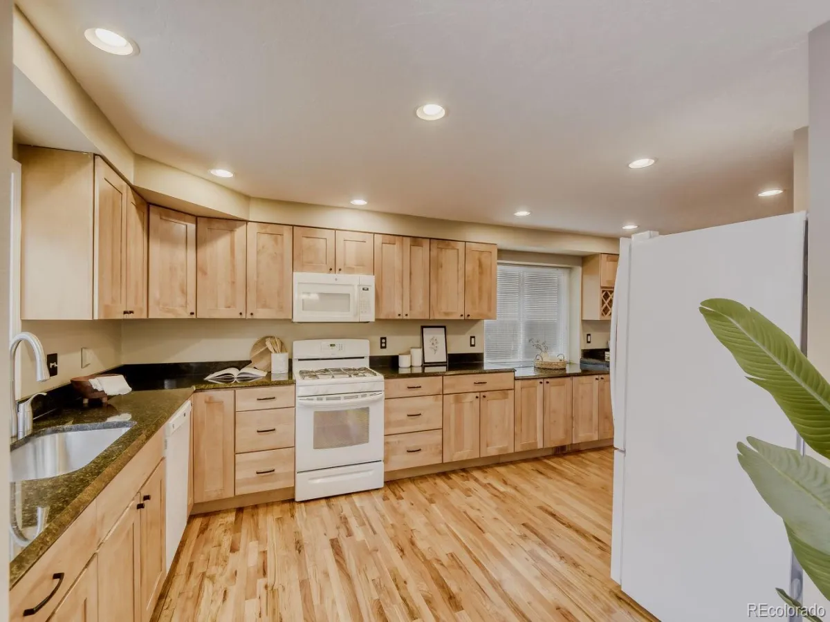 04222026200325 1200 6