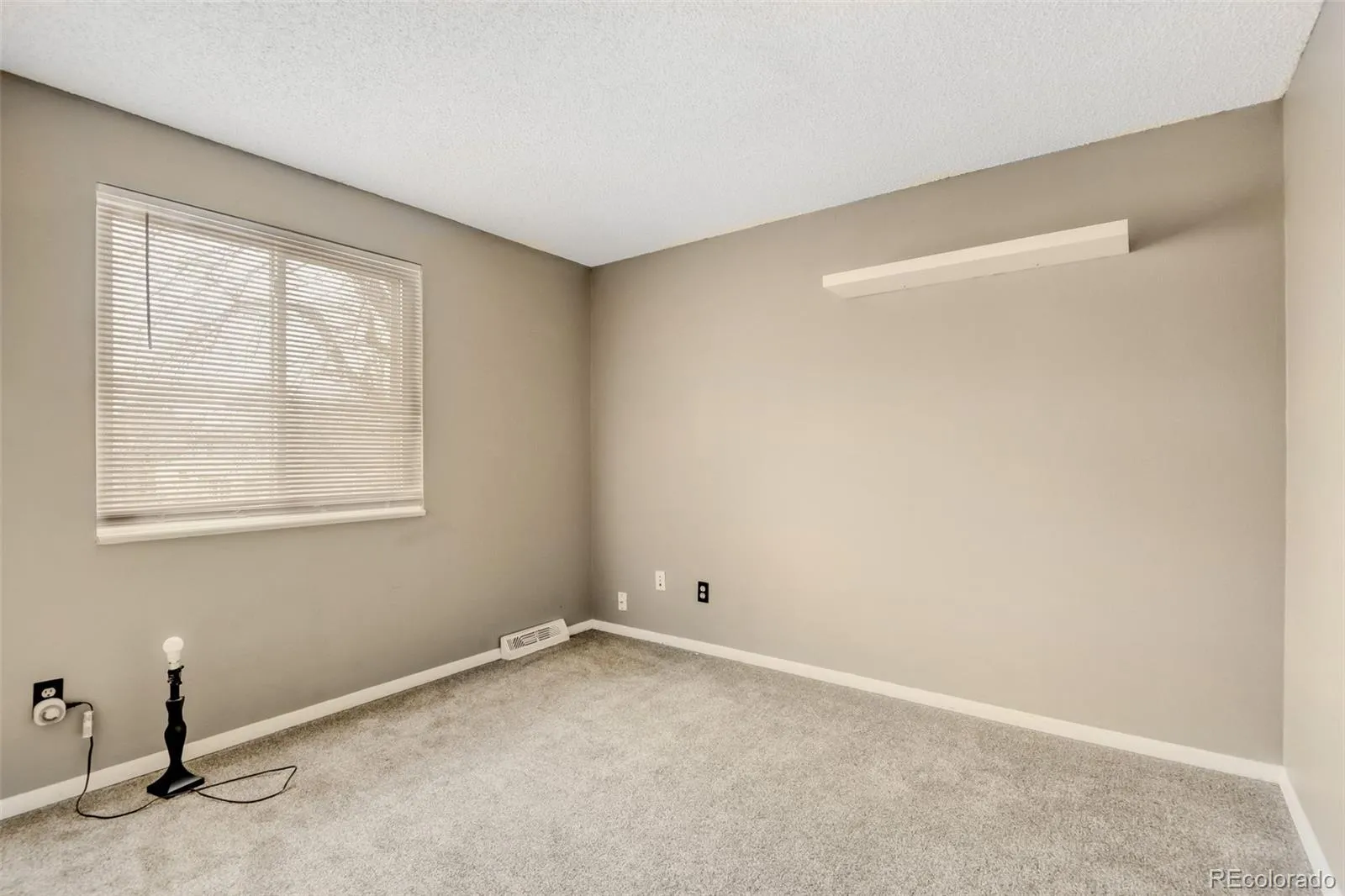 04222026200325 1600 16