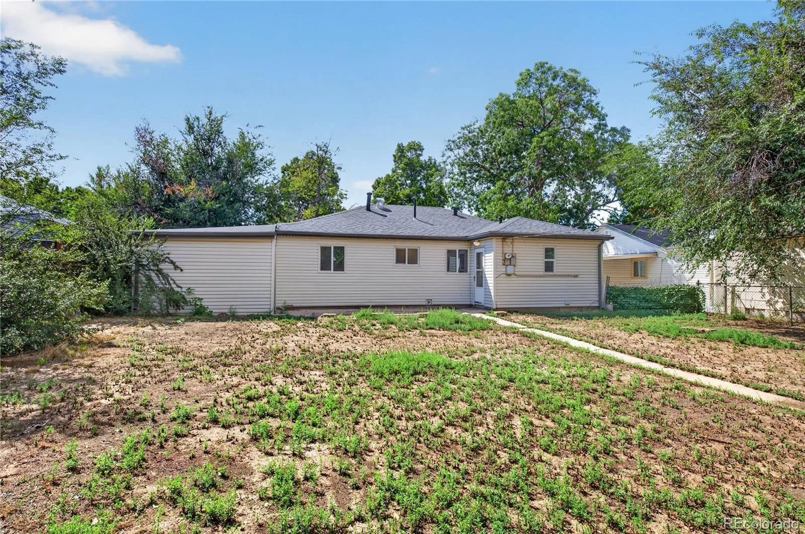 1160 Vaughn Street Aurora CO 80011 | MLS #REC5765764 08212026222820 1600 23