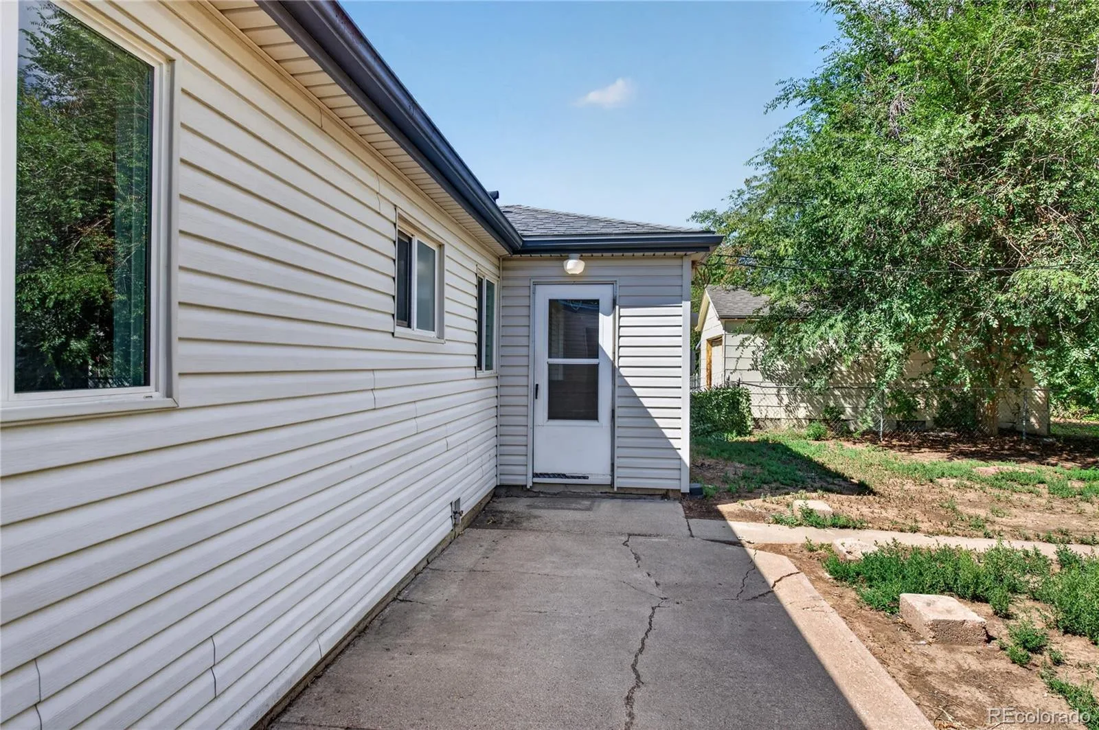 1160 Vaughn Street Aurora CO 80011 | MLS #REC5765764 08212026222820 1600 25