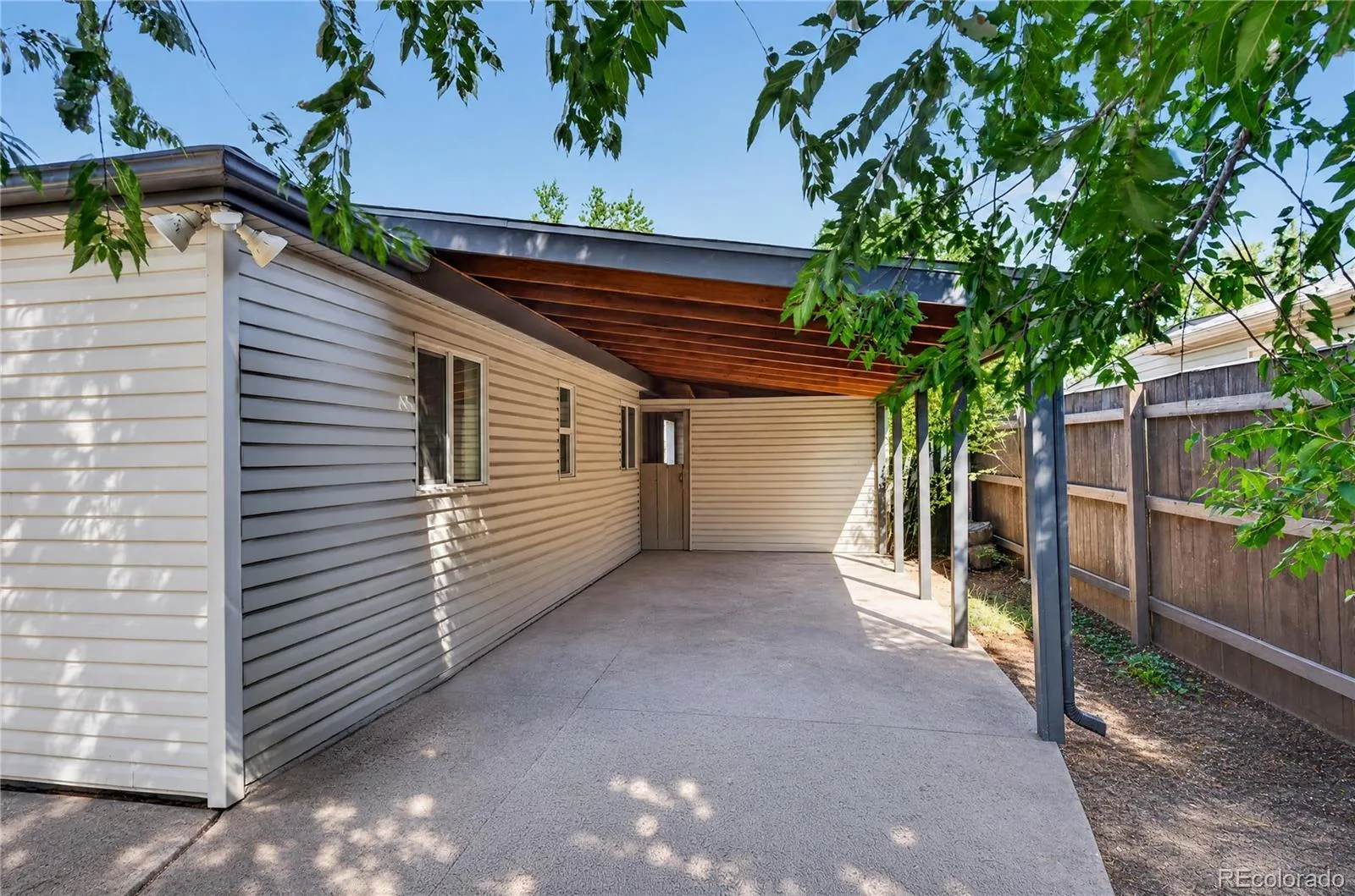 1160 Vaughn Street Aurora CO 80011 | MLS #REC5765764 08212026222820 1600 29