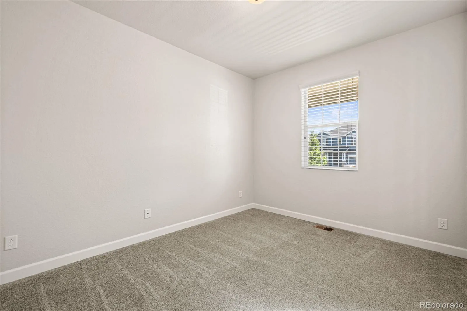 1375 Morningview Lane Castle Rock CO 80109 | MLS #REC5768886 08072026192809 1600 8