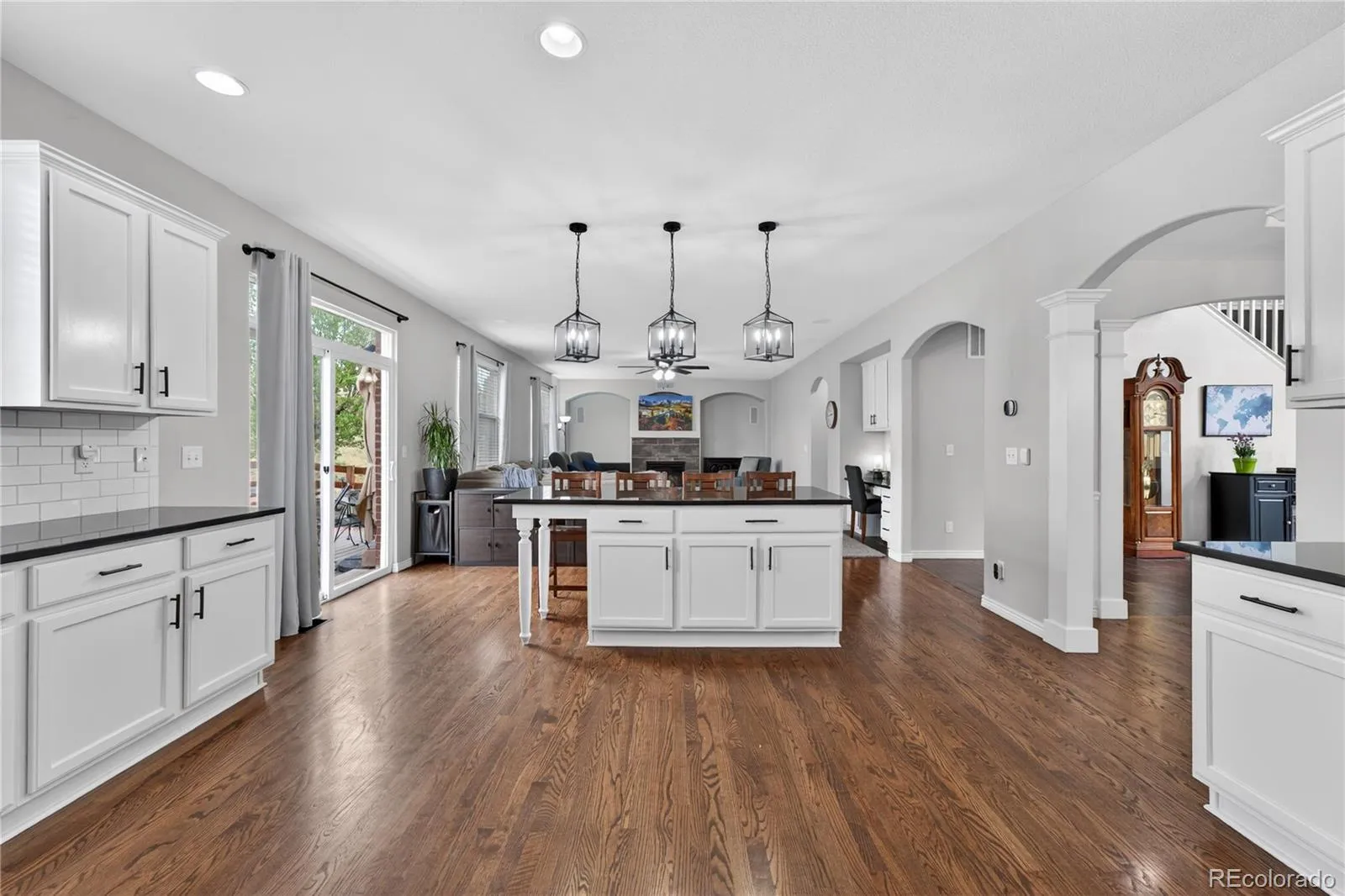 5241 S Eaton Park Way Aurora CO 80016 MLS #REC5769269 04202026210933 1600 16