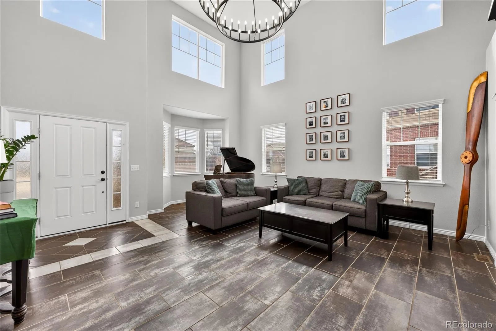5241 S Eaton Park Way Aurora CO 80016 MLS #REC5769269 04202026210933 1600 2