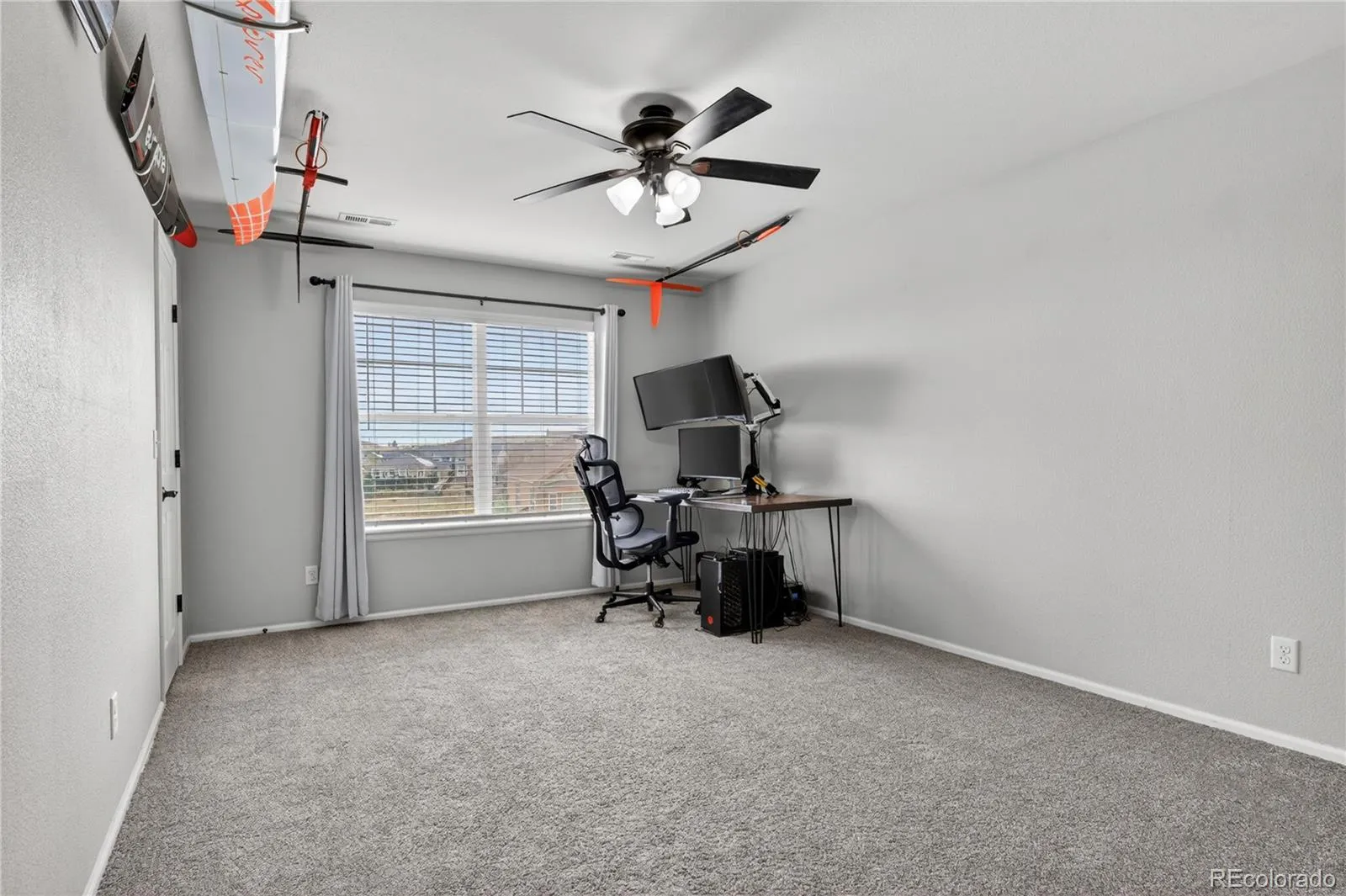 5241 S Eaton Park Way Aurora CO 80016 MLS #REC5769269 04202026210933 1600 35