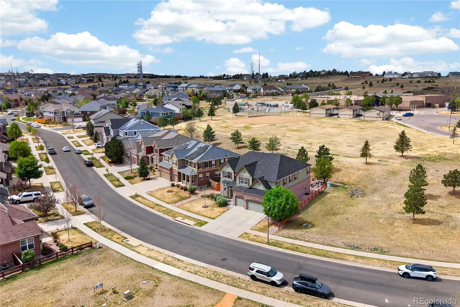 5241 S Eaton Park Way Aurora CO 80016 MLS #REC5769269 04202026210933 1600 42