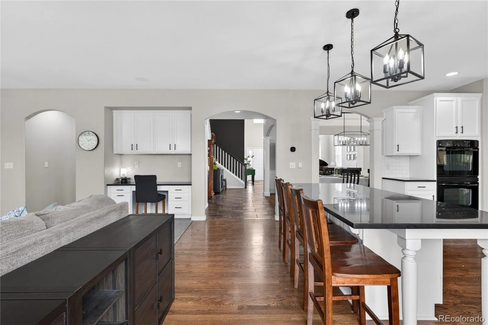 5241 S Eaton Park Way Aurora CO 80016 MLS #REC5769269 04202026210933 1600 8