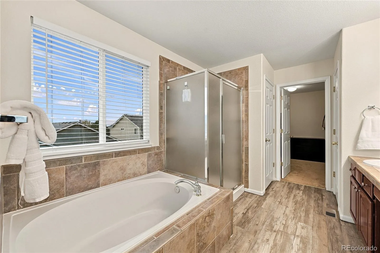 3903 S Quemoy Way Aurora CO 80018 | MLS #REC5772416 09262026195027 1600 20
