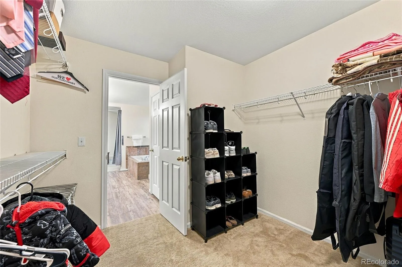 3903 S Quemoy Way Aurora CO 80018 | MLS #REC5772416 09262026195027 1600 22