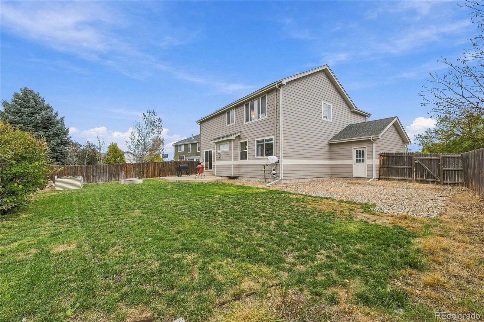 3903 S Quemoy Way Aurora CO 80018 | MLS #REC5772416 09262026195027 1600 39