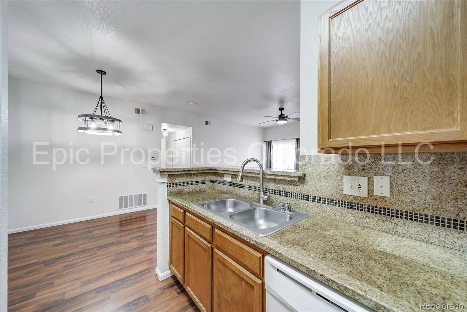 911 S Zeno Way #104 Aurora CO 80017 | MLS #REC5774984 09282026221653 1600 7