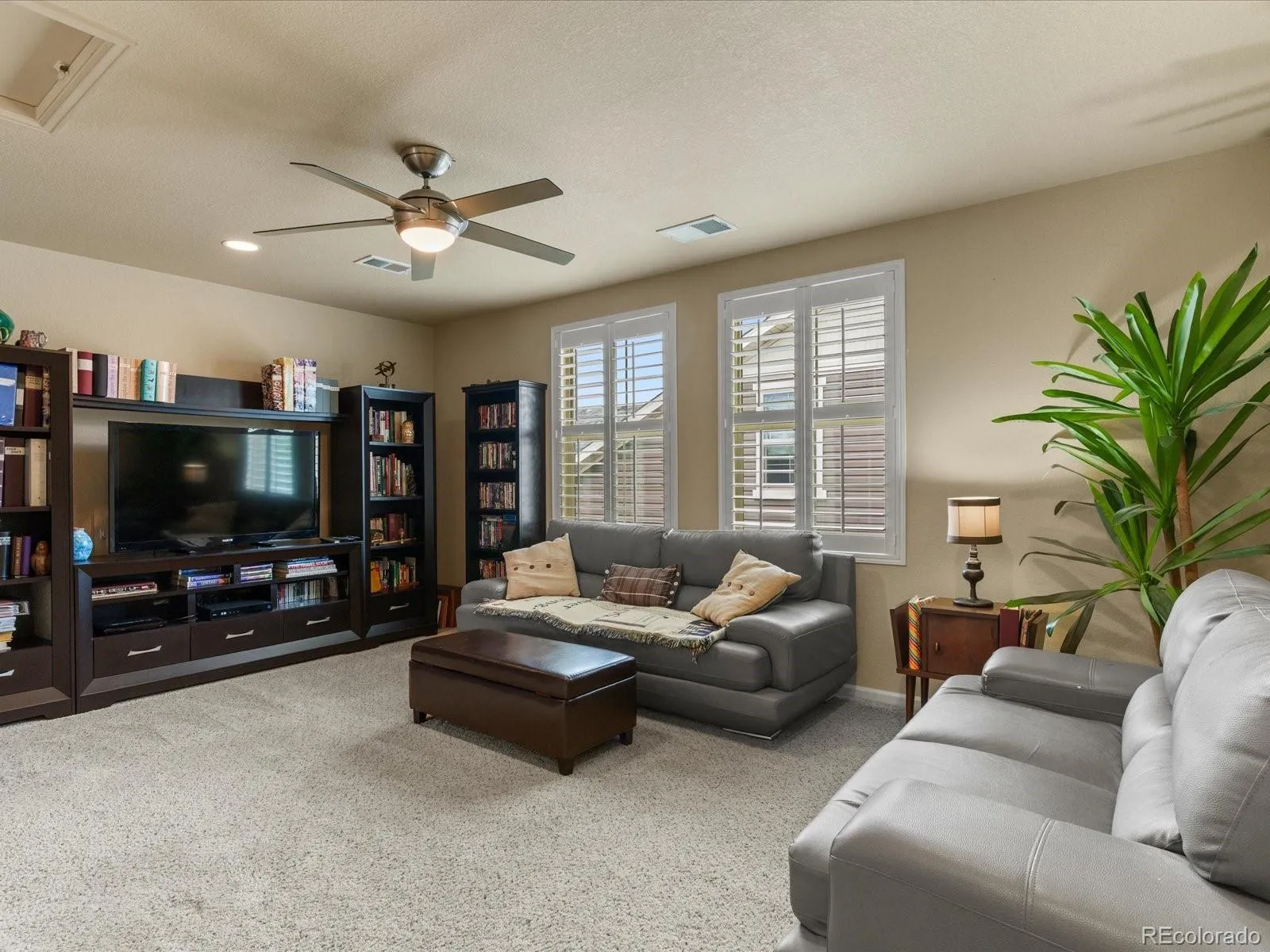 5454 Espana Street Denver CO 80249 MLS #REC5776341 05202026223821 1600 25