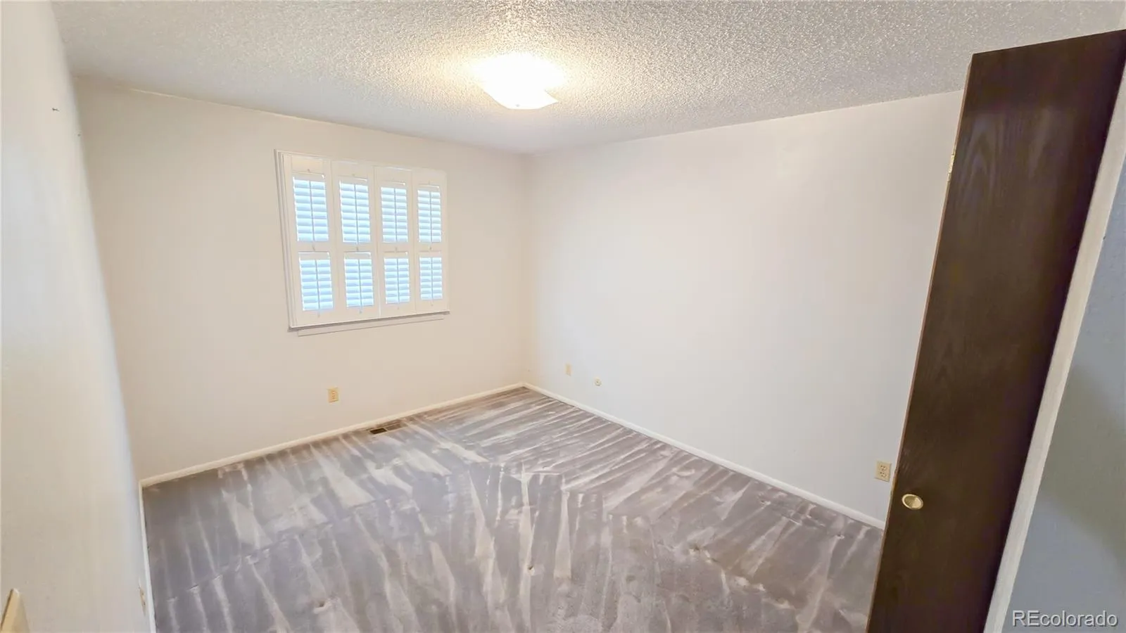 6486 W Iowa Avenue Lakewood CO 80232 MLS #REC5779072 05122026012633 1600 18