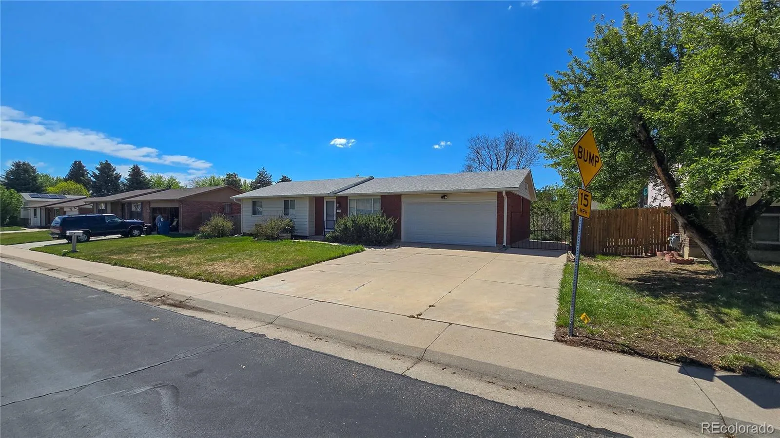 6486 W Iowa Avenue Lakewood CO 80232 MLS #REC5779072 05122026012633 1600 2