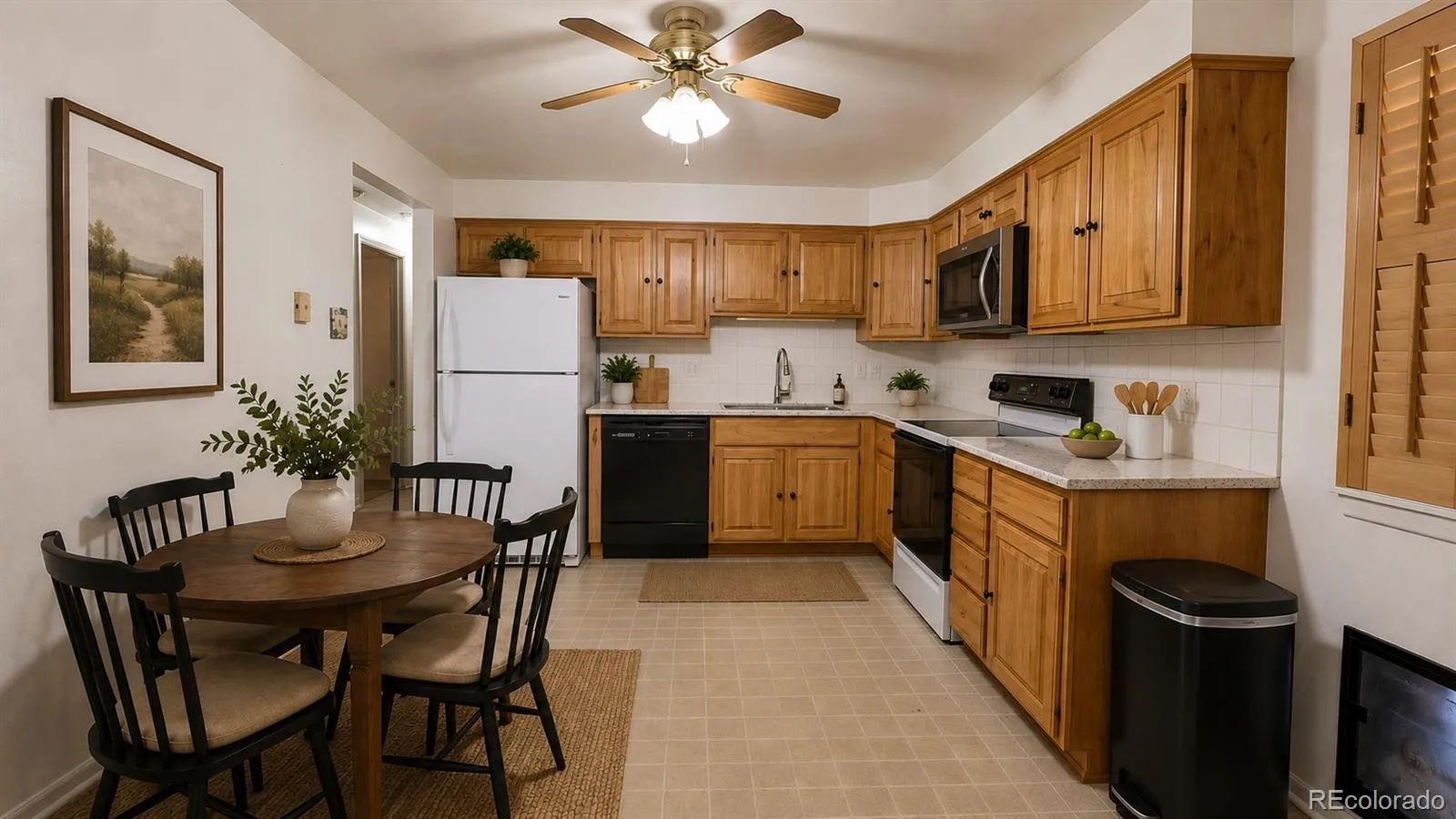 6486 W Iowa Avenue Lakewood CO 80232 MLS #REC5779072 05122026012633 1600 24