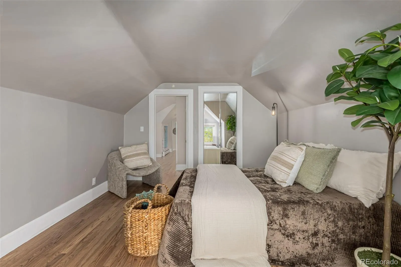 04092026235721 1600 13