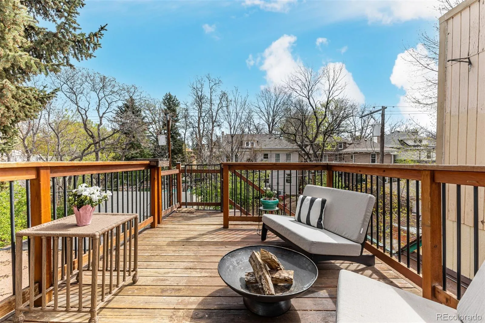 04092026235721 1600 17