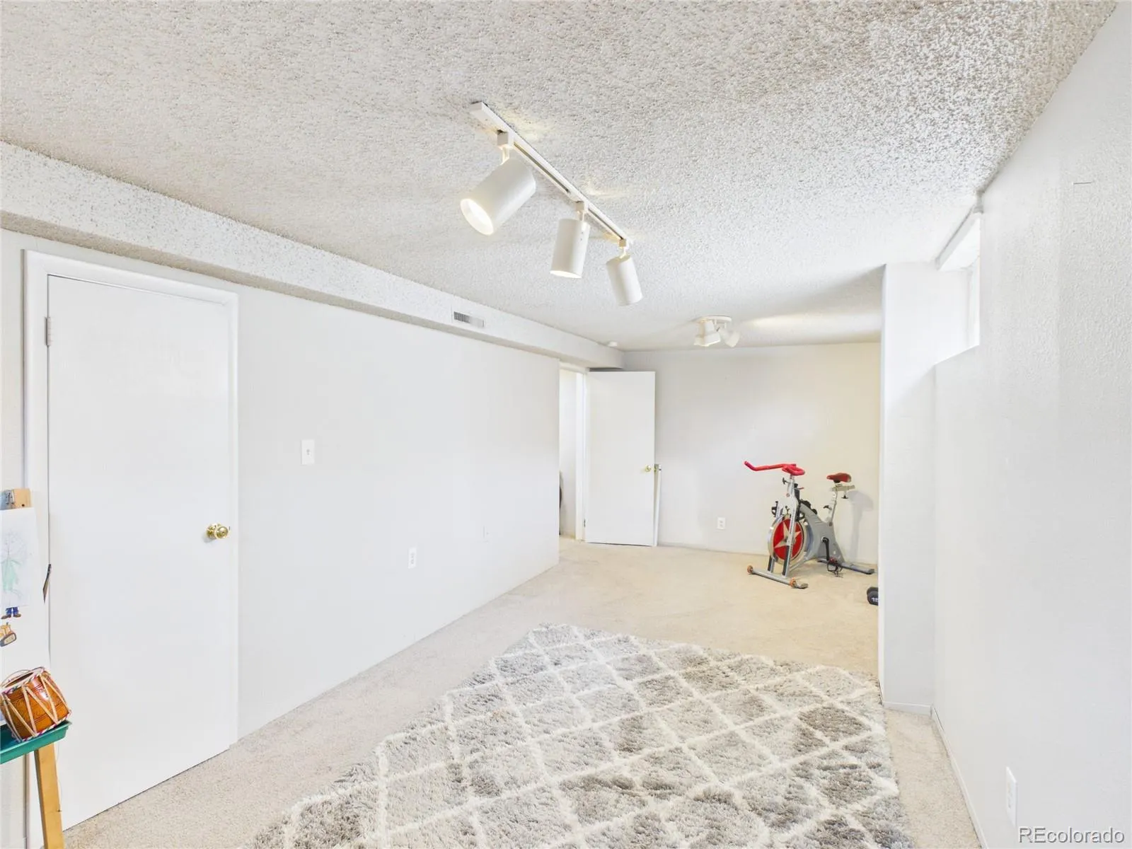 04162026201042 1600 10