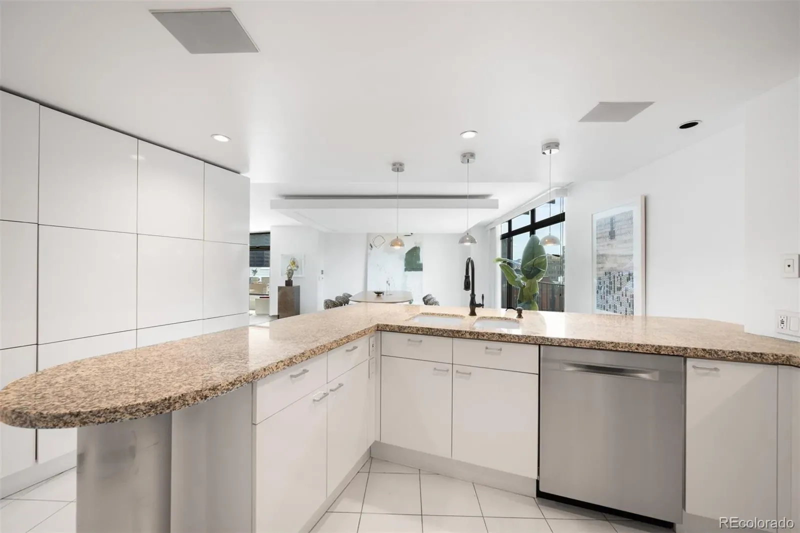 03262026211222 1600 14