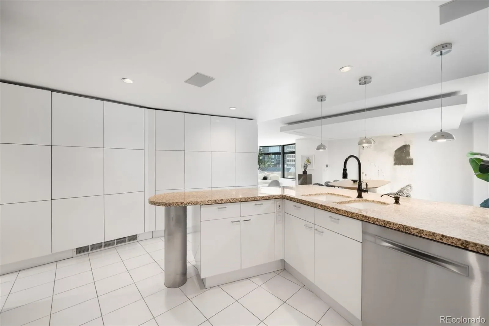 03262026211222 1600 15