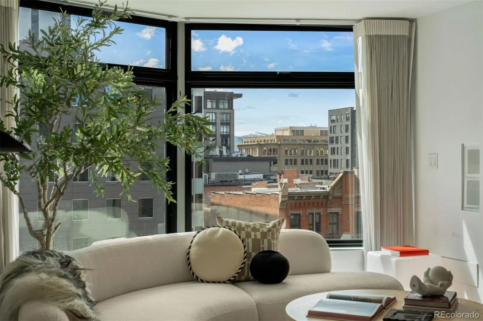 03262026211222 1600 32