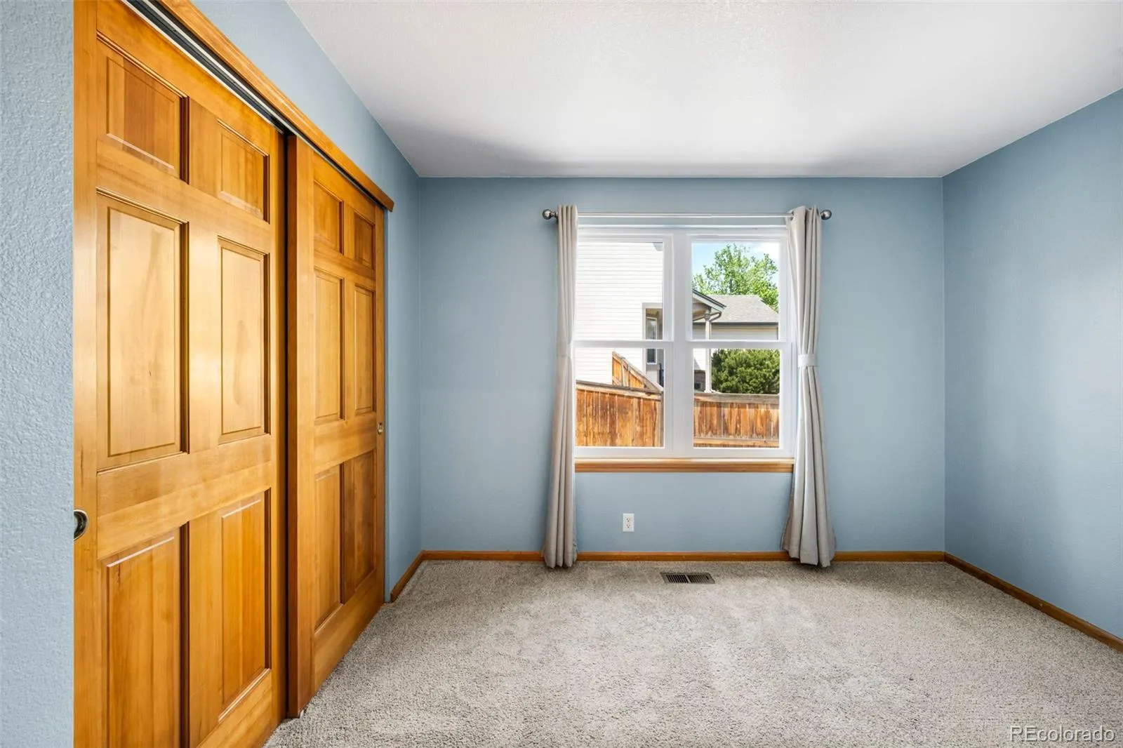 7687 S Allison Court Littleton CO 80128 MLS #REC5782498 05062026230546 1600 25