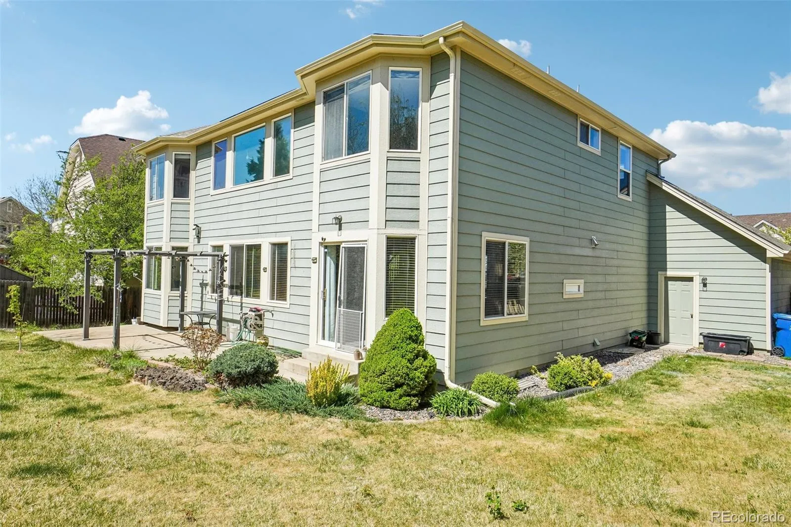 22668 E Lake Place Centennial CO 80015 MLS #REC5782513 04232026172613 1600 42
