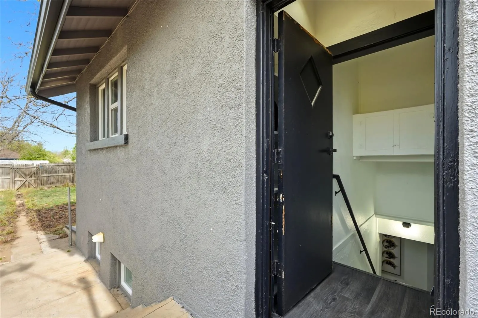 4001 S Acoma Street Englewood CO 80110 MLS #REC5784070 05152026200122 1600 21