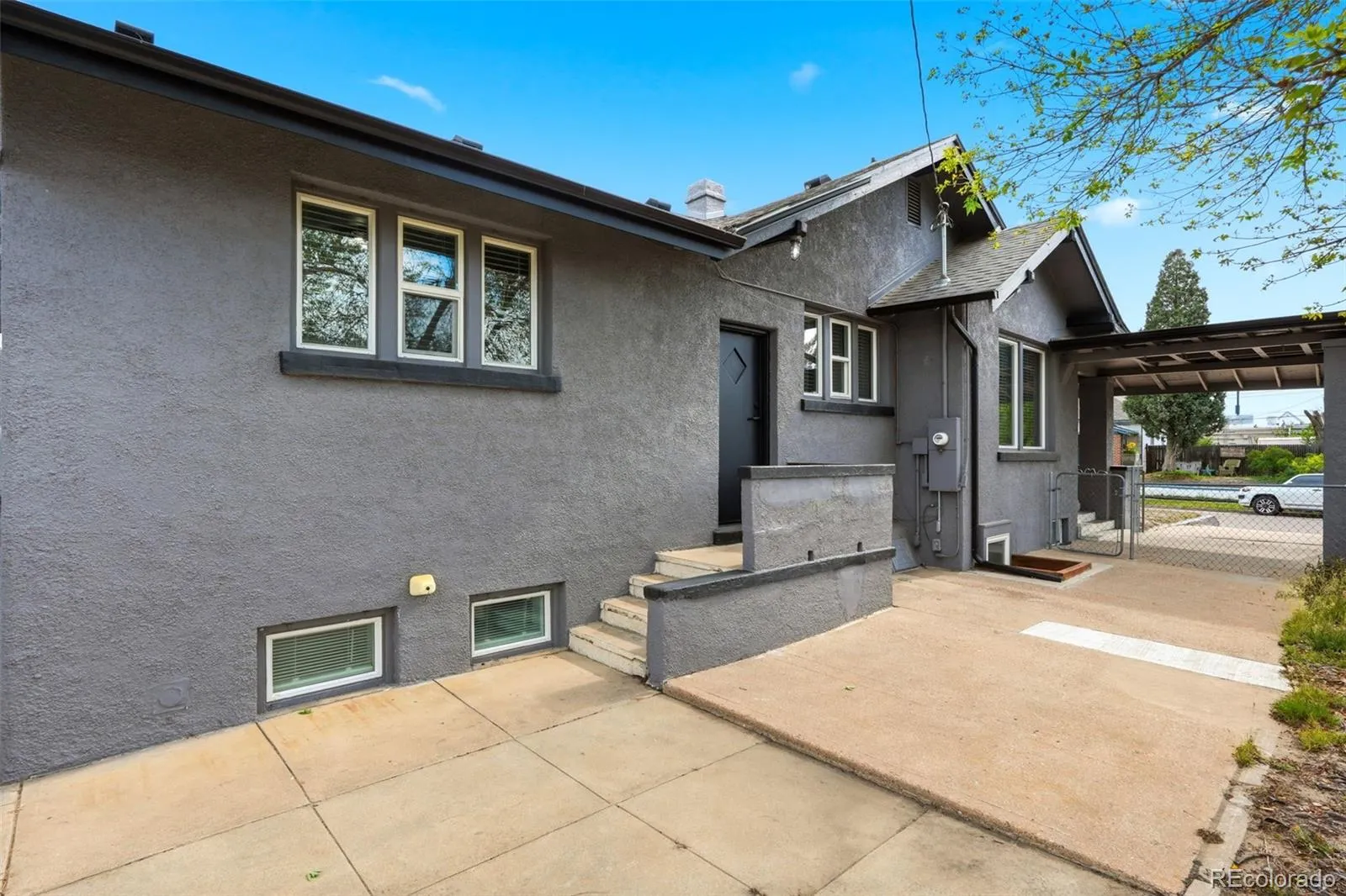 4001 S Acoma Street Englewood CO 80110 MLS #REC5784070 05152026200122 1600 37