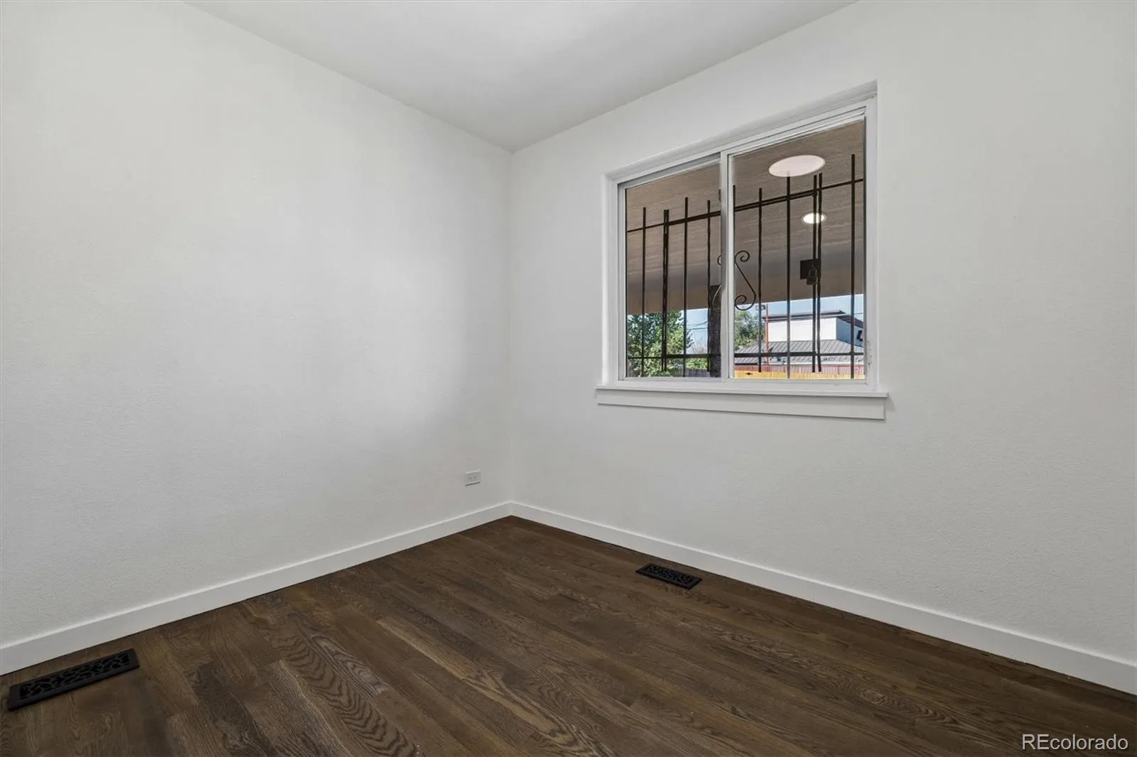 3227 Albion Street Denver CO 80207 MLS #REC5785564 07222026200929 1600 12