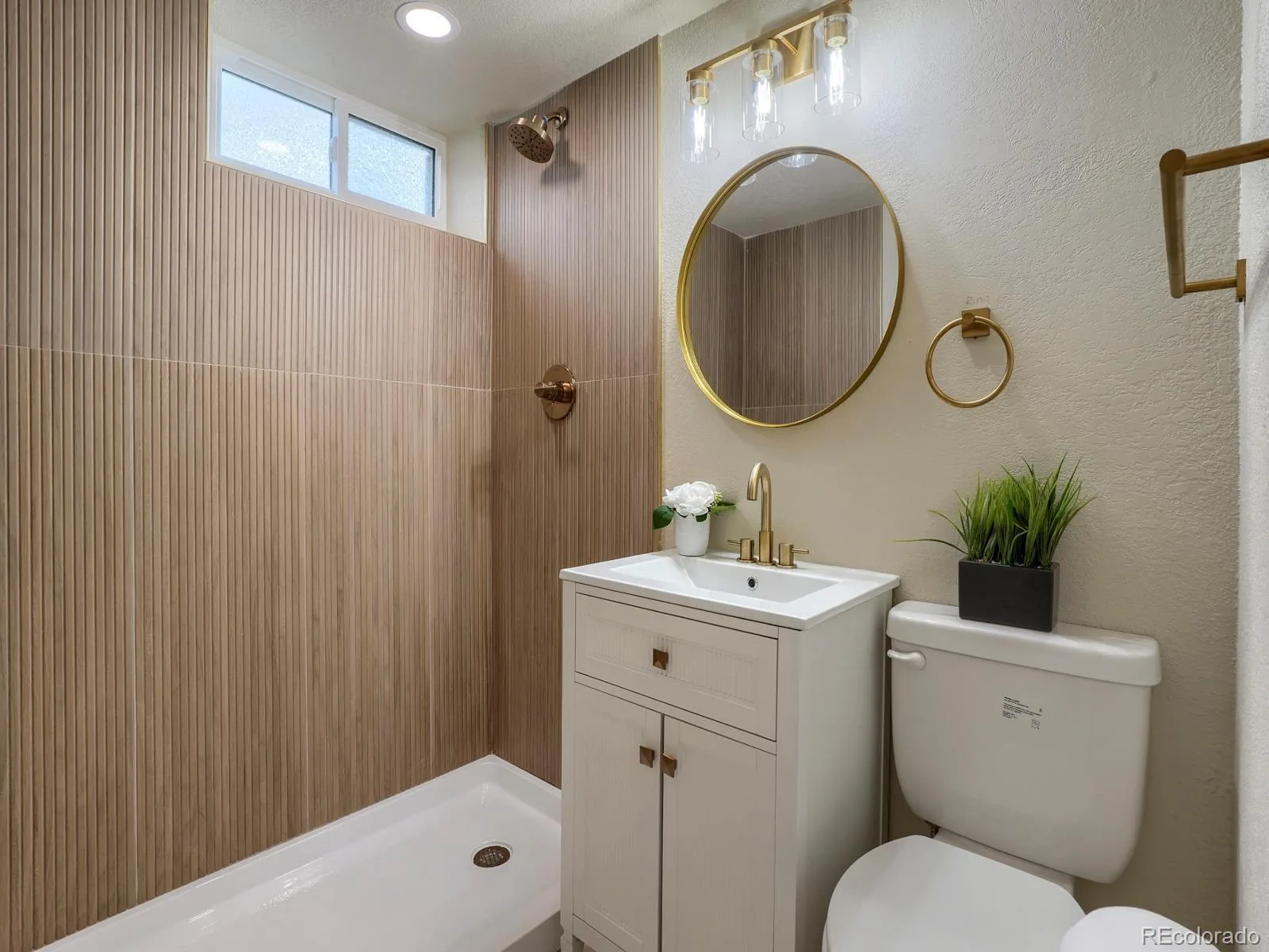 3699 Grape Street Denver CO 80207 | MLS #REC5791018 08182026045307 1600 17