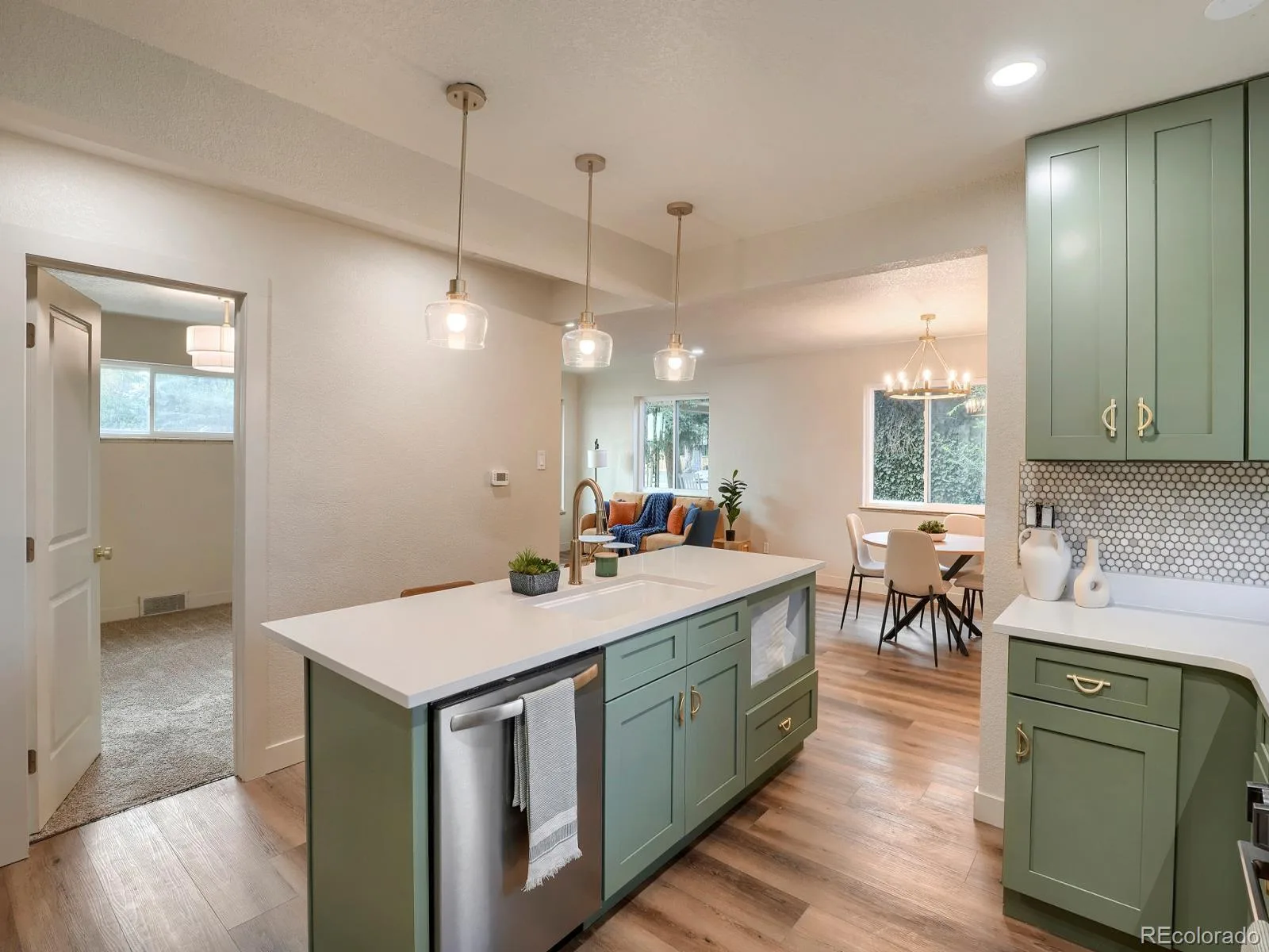 3699 Grape Street Denver CO 80207 | MLS #REC5791018 08182026045307 1600 5