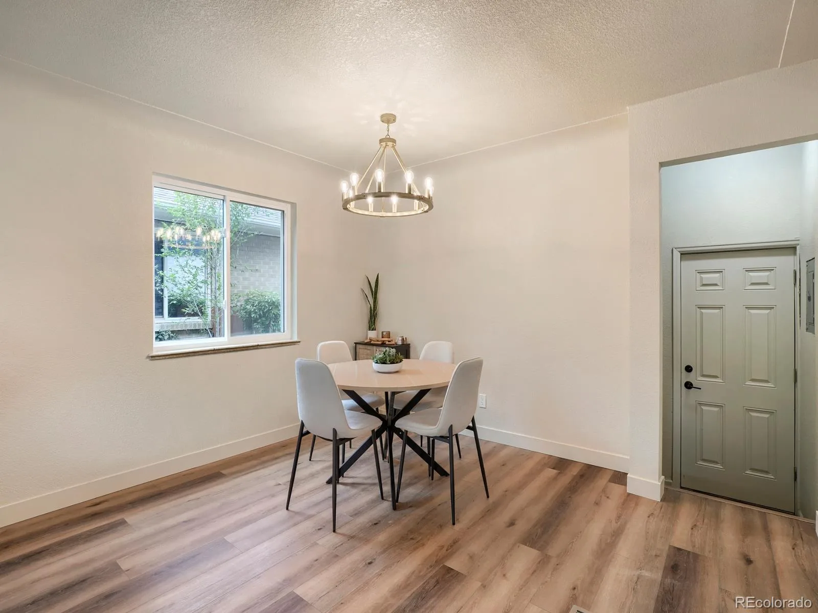 3699 Grape Street Denver CO 80207 | MLS #REC5791018 08182026045307 1600 8