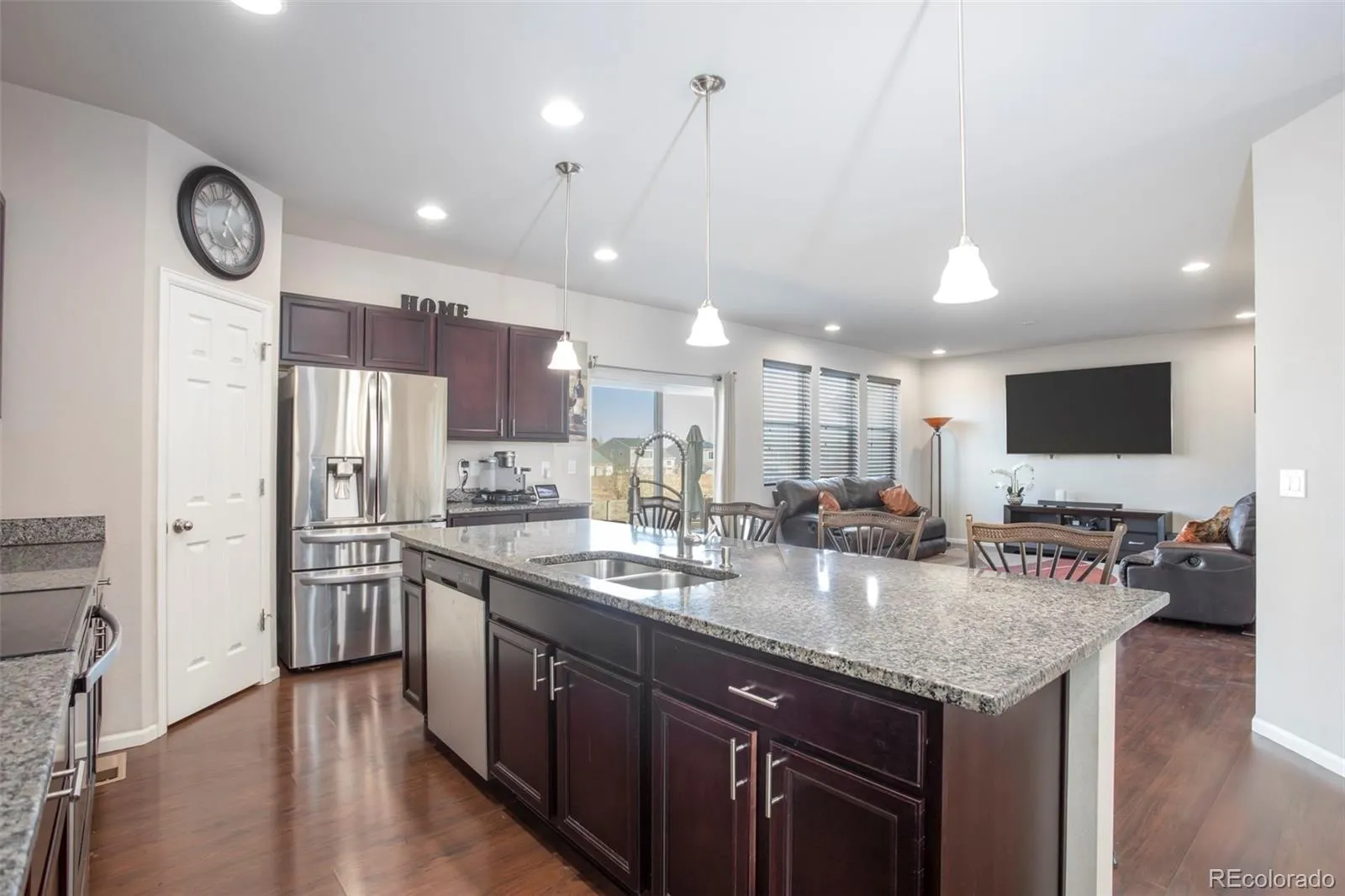 04192026220943 1600 0