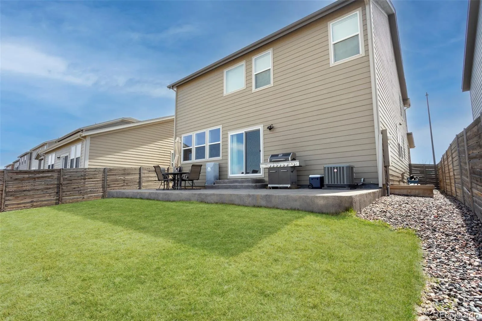 04192026220943 1600 28