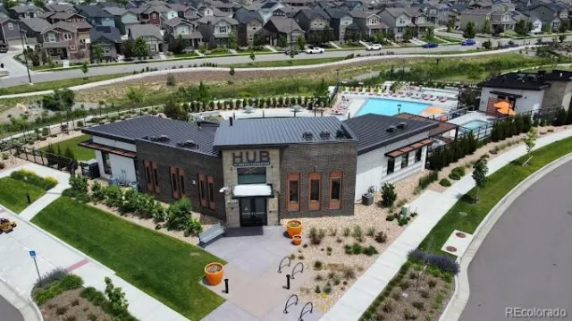 04192026220943 640 33