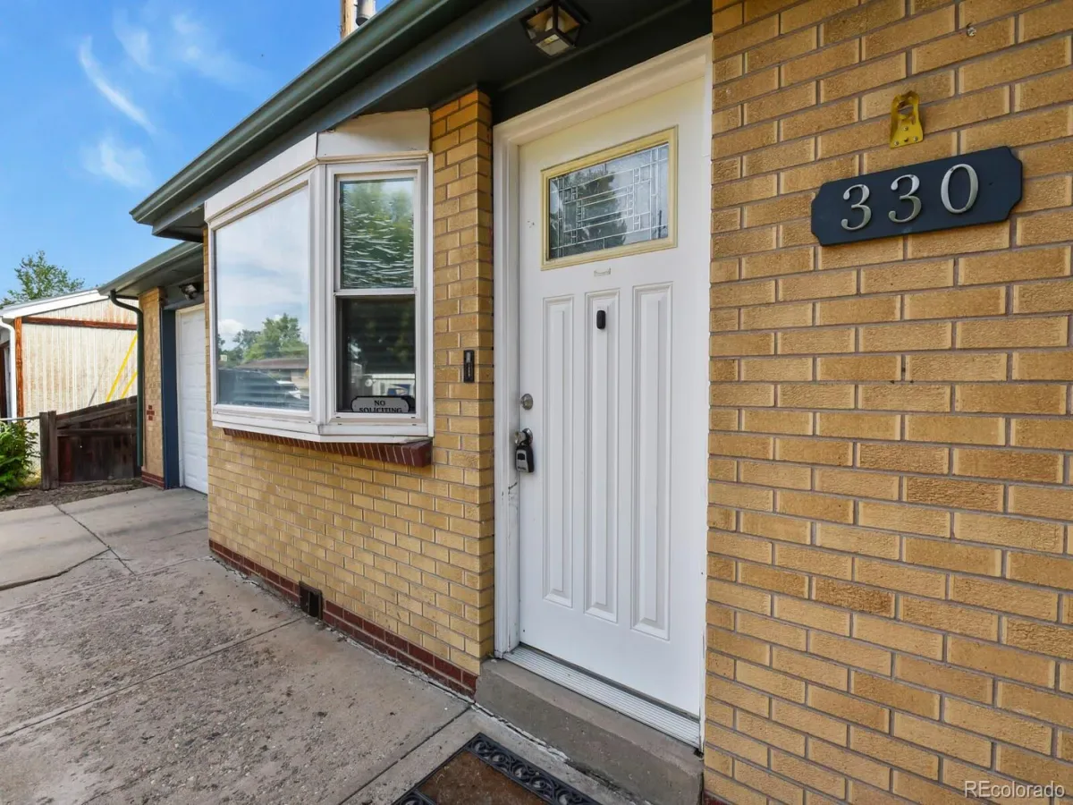 330 Depew Street Lakewood CO 80226 MLS #REC5794050 03132026041201 1200 2