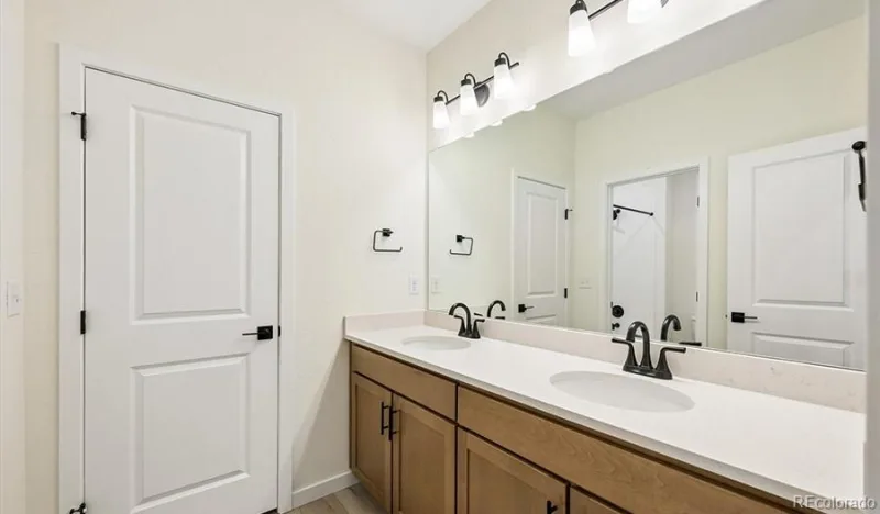 8745 Whiptail Loop Littleton CO 80125 | MLS #REC5796022 10092026183014 800 15