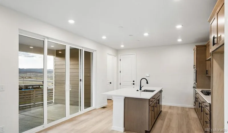 8745 Whiptail Loop Littleton CO 80125 | MLS #REC5796022 10092026183014 800 9