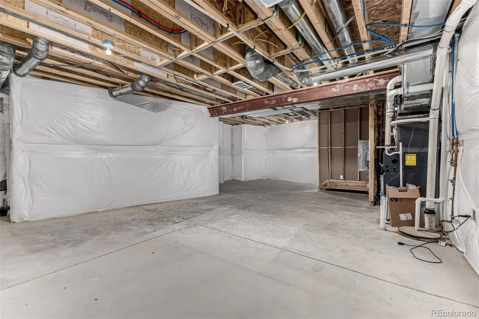 6034 N Nepal Street Aurora CO 80019 | MLS #REC5796355 08122026205215 1600 34