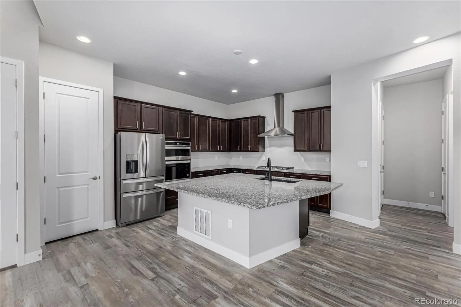 6034 N Nepal Street Aurora CO 80019 | MLS #REC5796355 08122026205215 1600 8