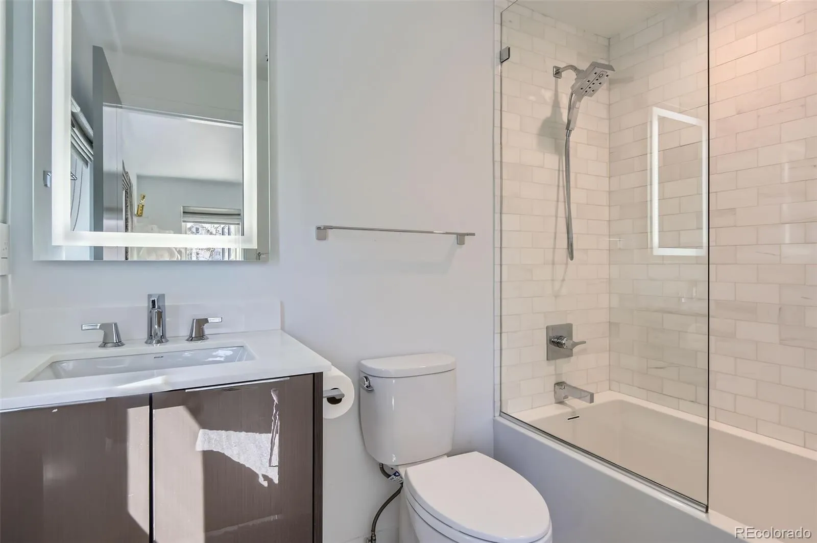 04122026155223 1600 30