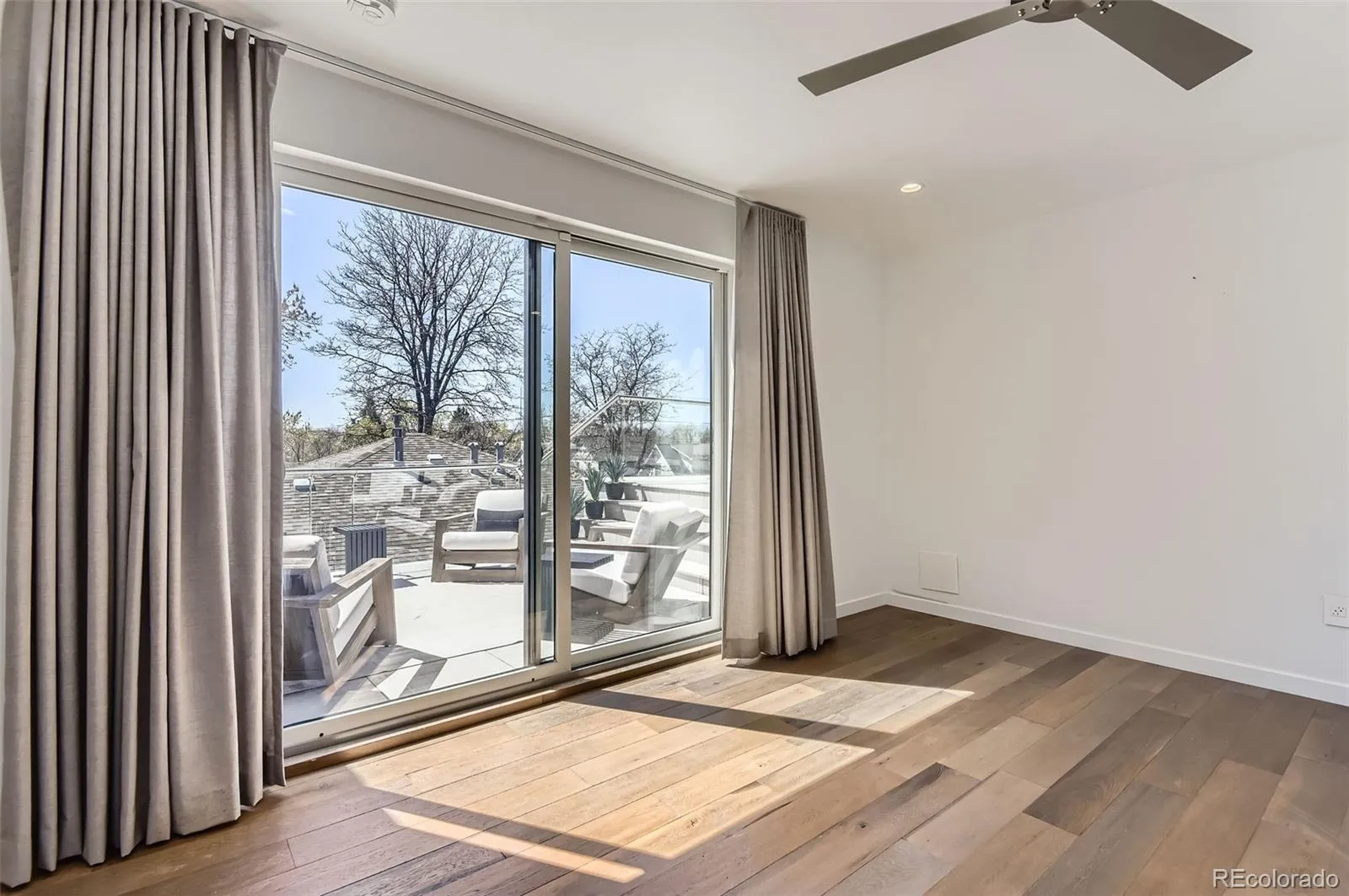 04122026155223 1600 34