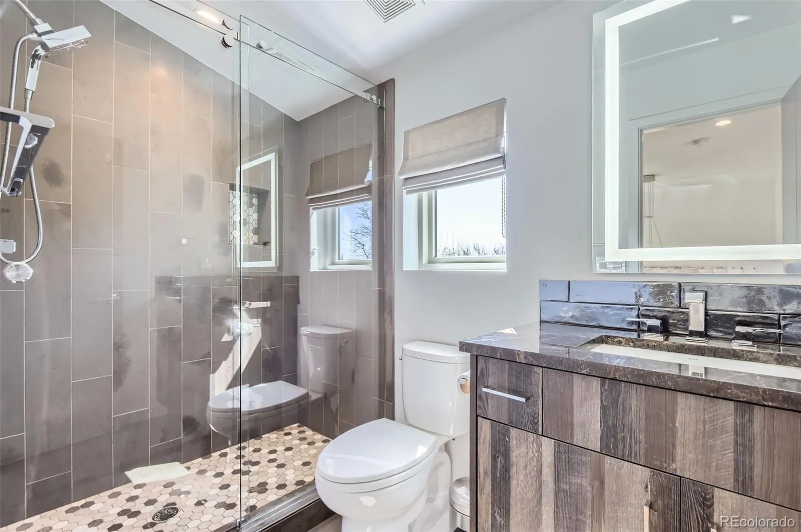 04122026155223 1600 36