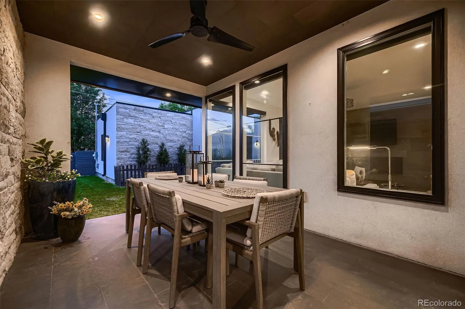 04122026155223 1600 44