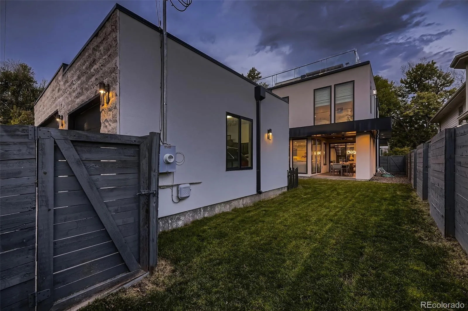 04122026155223 1600 46