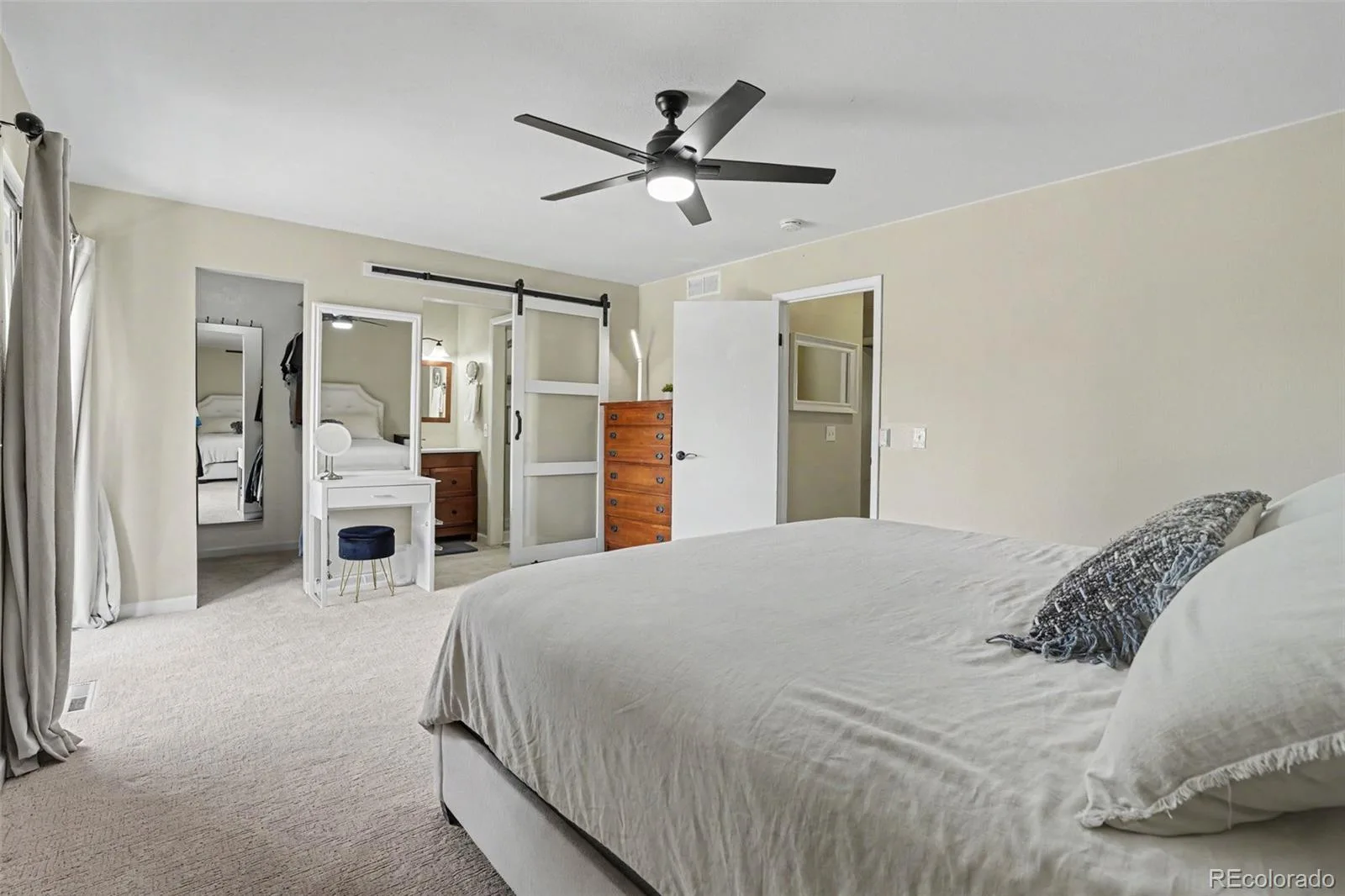 986 Welch Court Golden CO 80401 | MLS #REC5797465 08242026153400 1600 11