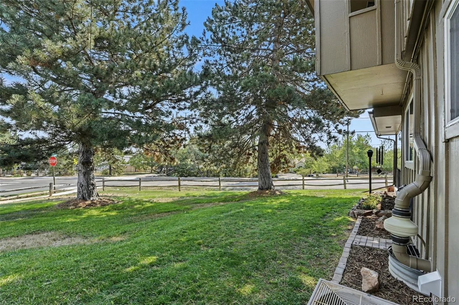 986 Welch Court Golden CO 80401 | MLS #REC5797465 08242026153400 1600 28