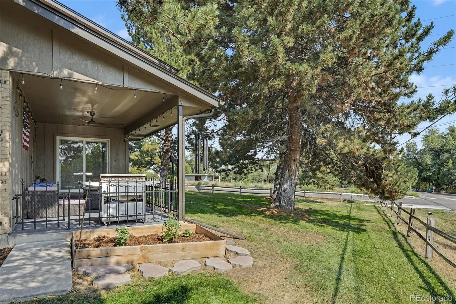 986 Welch Court Golden CO 80401 | MLS #REC5797465 08242026153400 1600 30