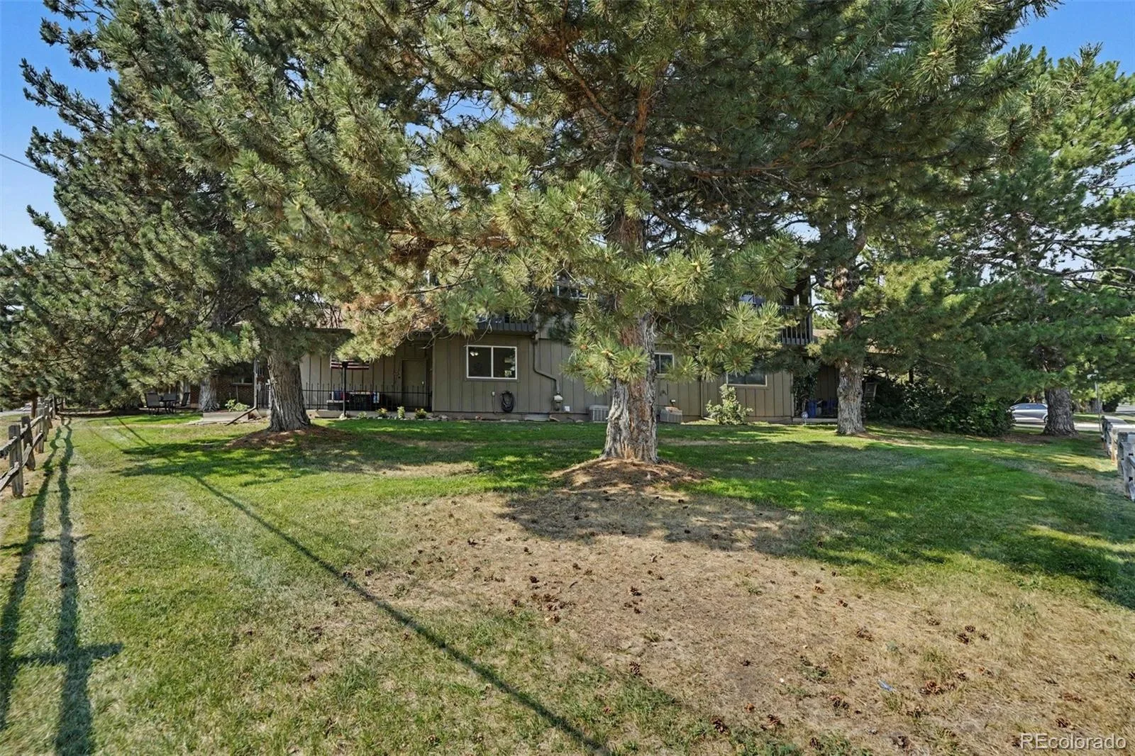 986 Welch Court Golden CO 80401 | MLS #REC5797465 08242026153400 1600 31